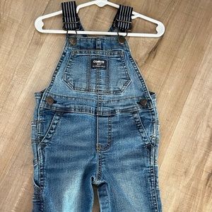 Oshkosh B'GOSH baby Vestbak Blue Jean Denim overalls 18 Months Snaps